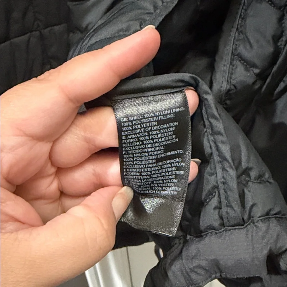 The north face black jacket men’s XXL Thermoball eco
